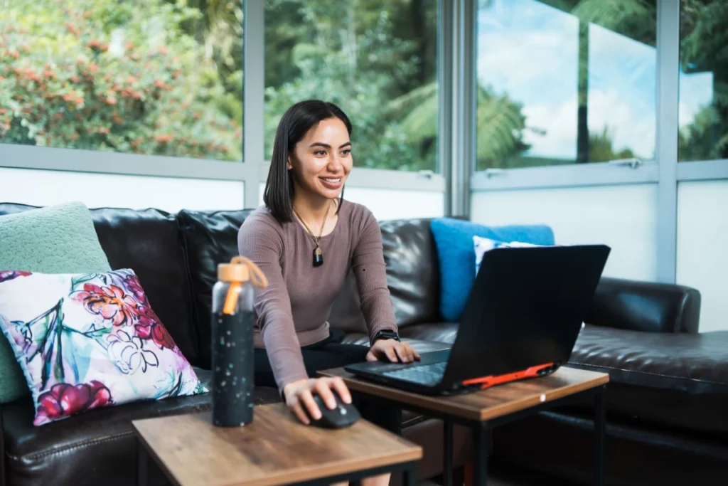 AI Replacing Teachers in 2025: Will It Happen? 3 A Hybrid Model